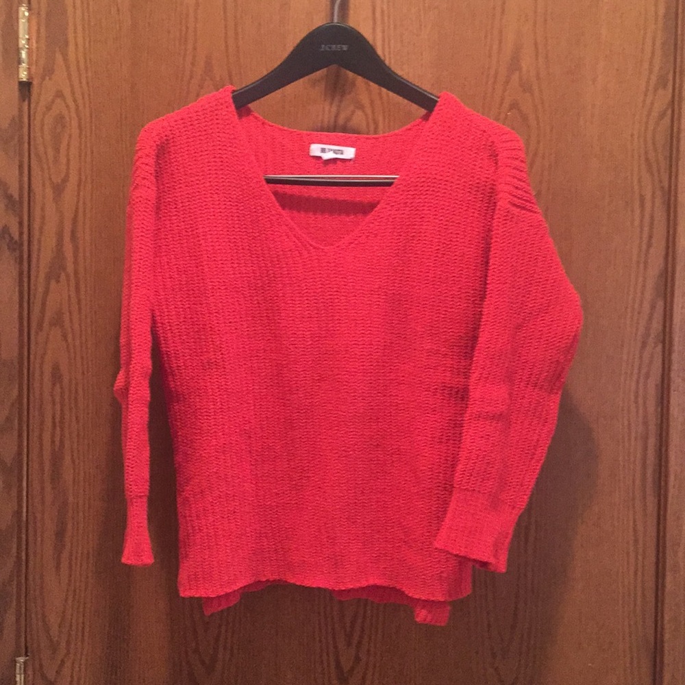 BB Dakota Red Swater